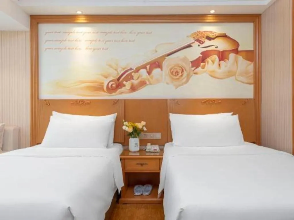 ***  Vienna Hotel Zhengzhou Only Henan Movie Town Chine