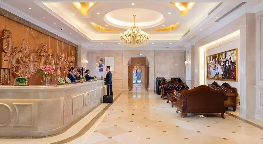 ***  Vienna Hotel Zhengzhou Only Henan Movie Town Chine